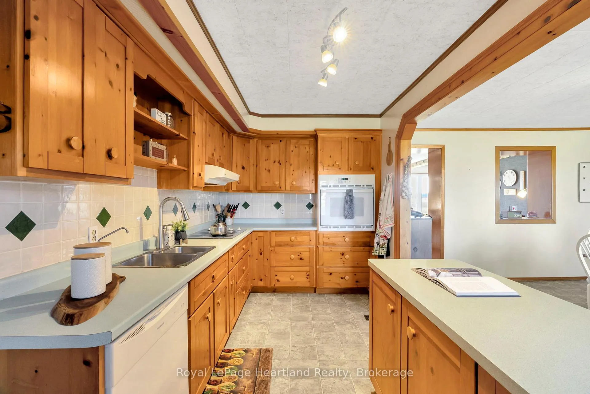 Photo 24 of 45870 Creamery Road, Howick — HOMEH