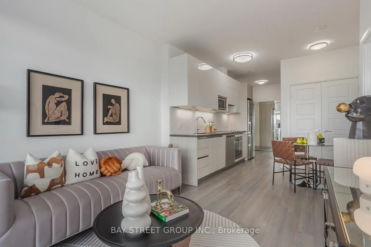 Photo 8 of Unit 3001, 15 Water Walk Drive, Markham, Unionville — HOMEH