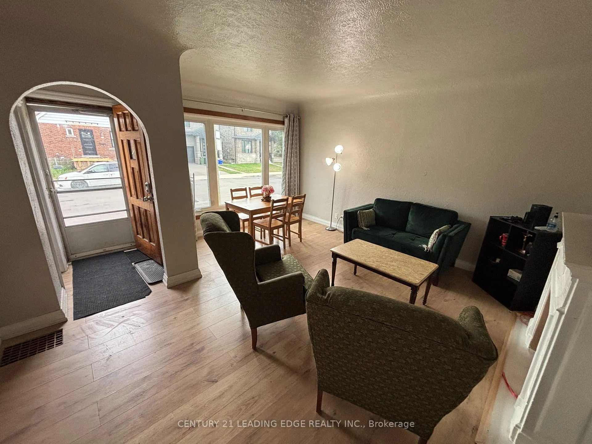 Photo 6 of 106 Whitney Avenue, Hamilton, Ainslie Wood — HOMEH
