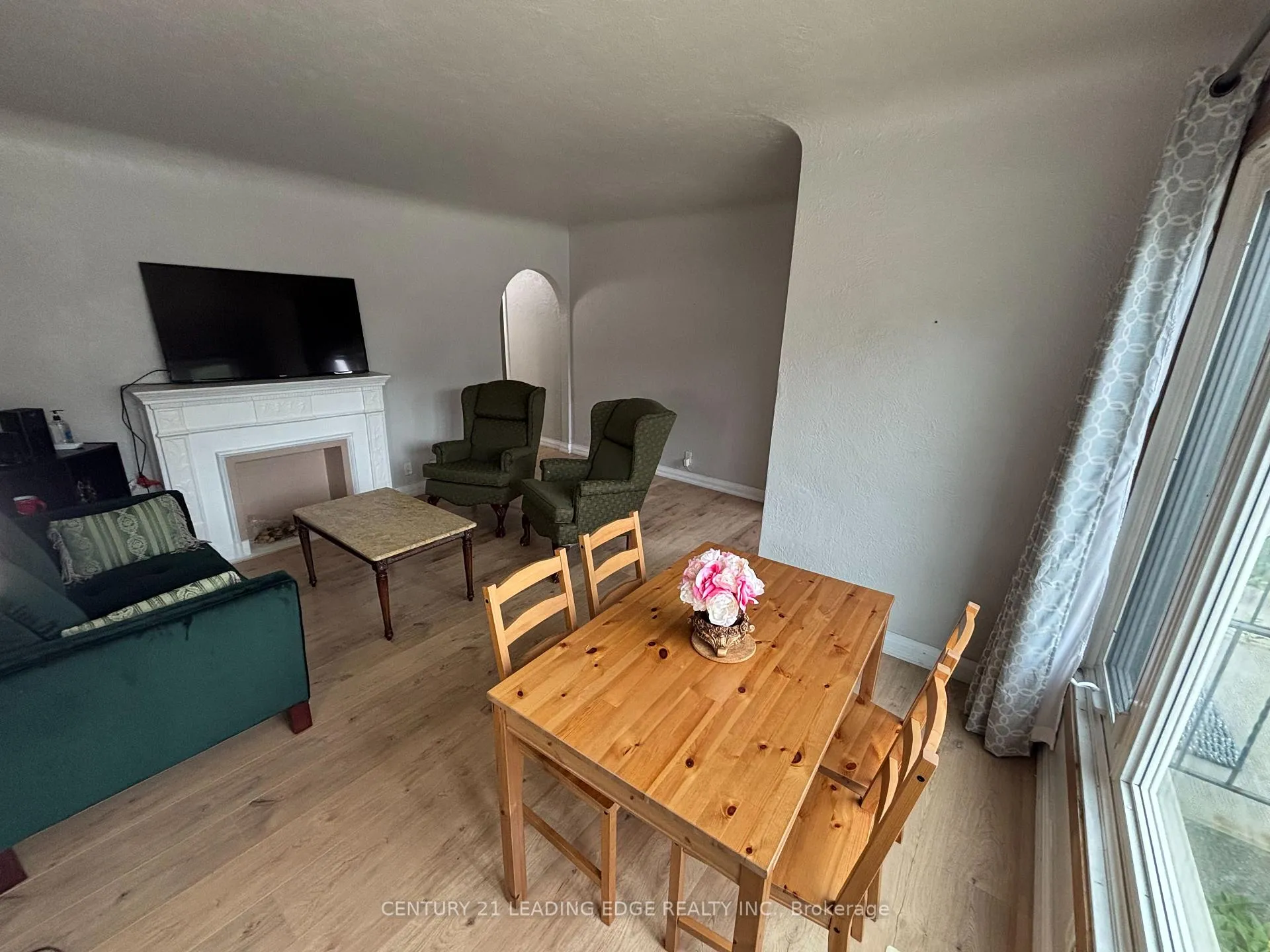 Photo 8 of 106 Whitney Avenue, Hamilton, Ainslie Wood — HOMEH