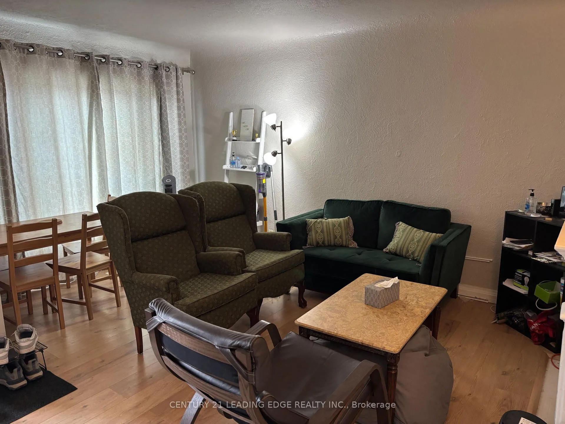 Photo 10 of 106 Whitney Avenue, Hamilton, Ainslie Wood — HOMEH