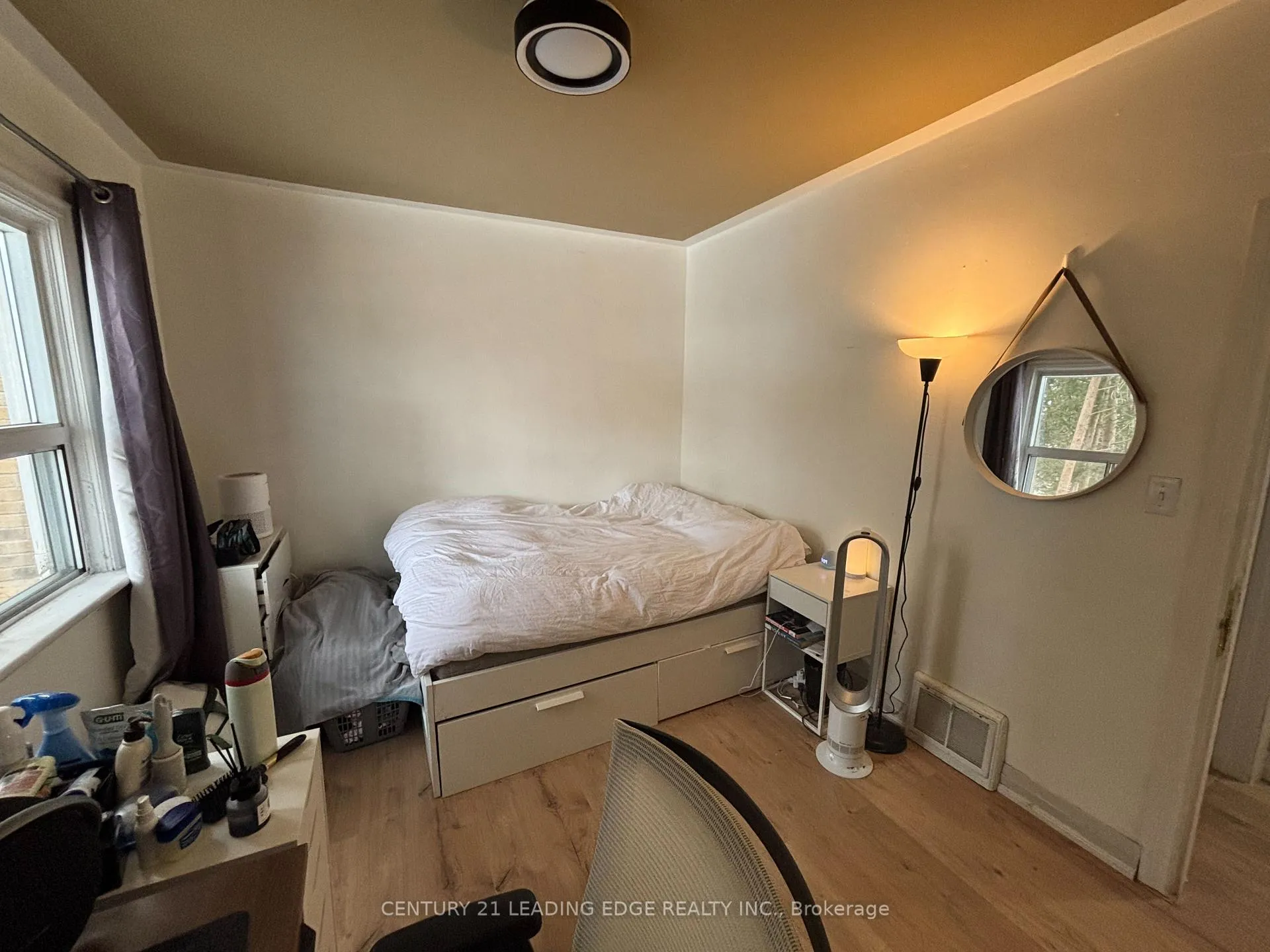 Photo 16 of 106 Whitney Avenue, Hamilton, Ainslie Wood — HOMEH