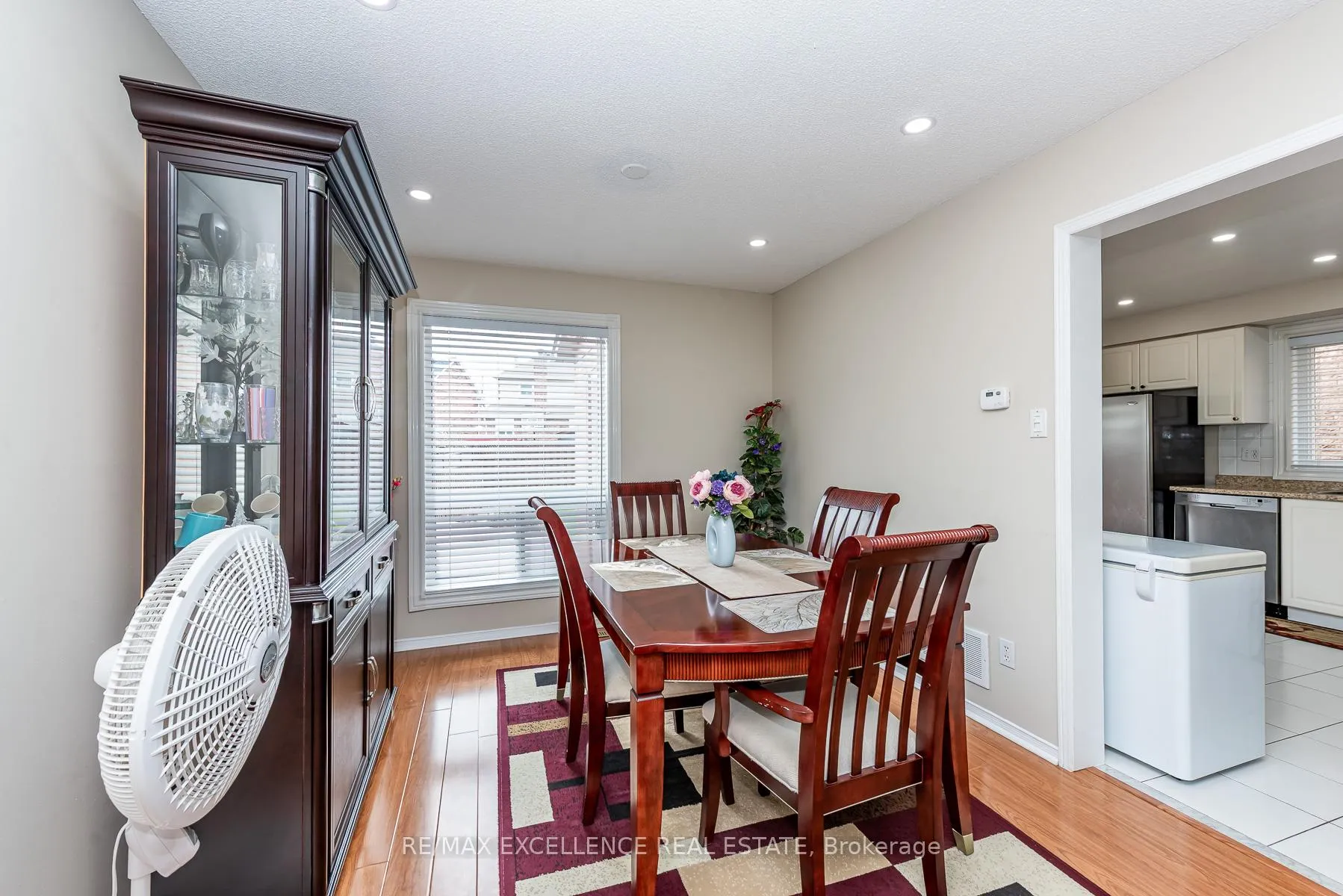 Photo 8 of 71 Rocky Mountain Crescent, Brampton, Sandringham-Wellington — HOMEH