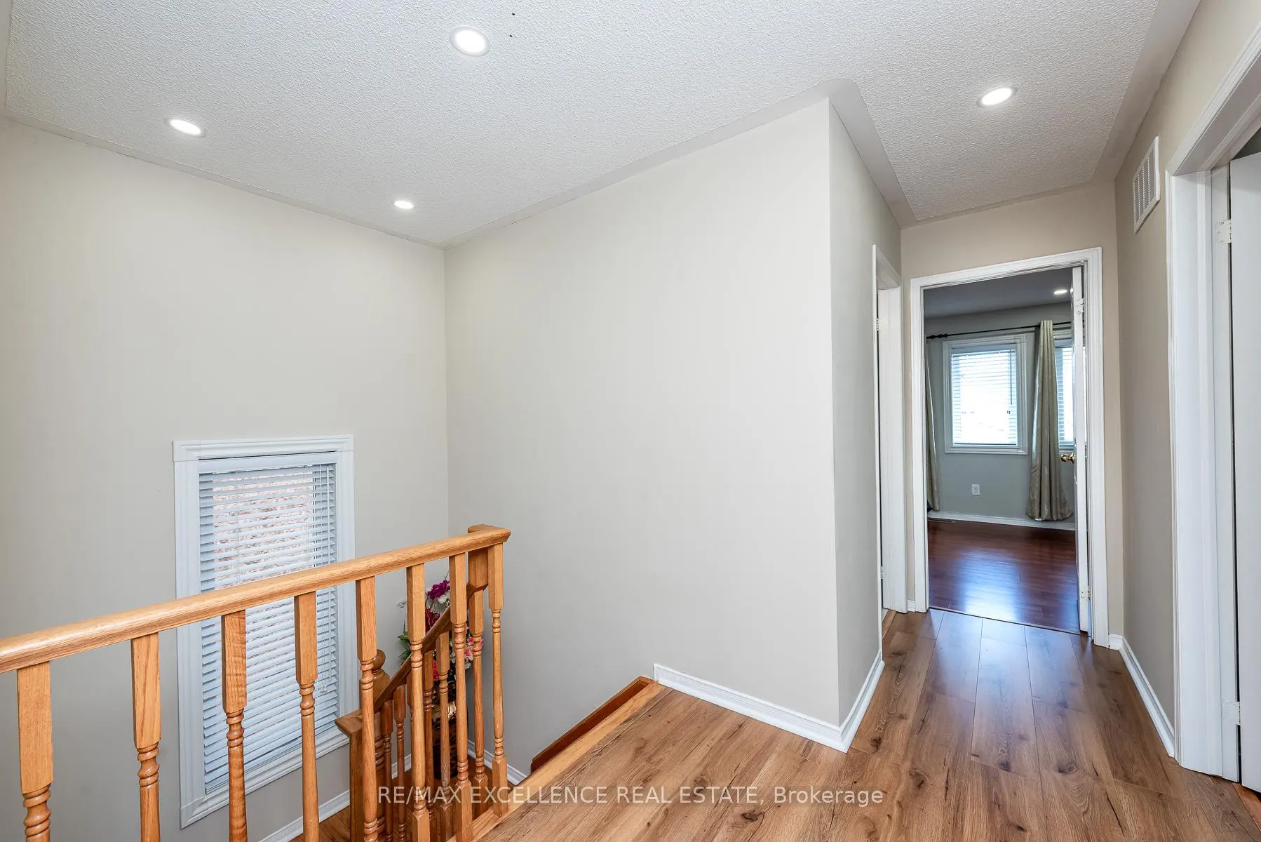 Photo 31 of 71 Rocky Mountain Crescent, Brampton, Sandringham-Wellington — HOMEH