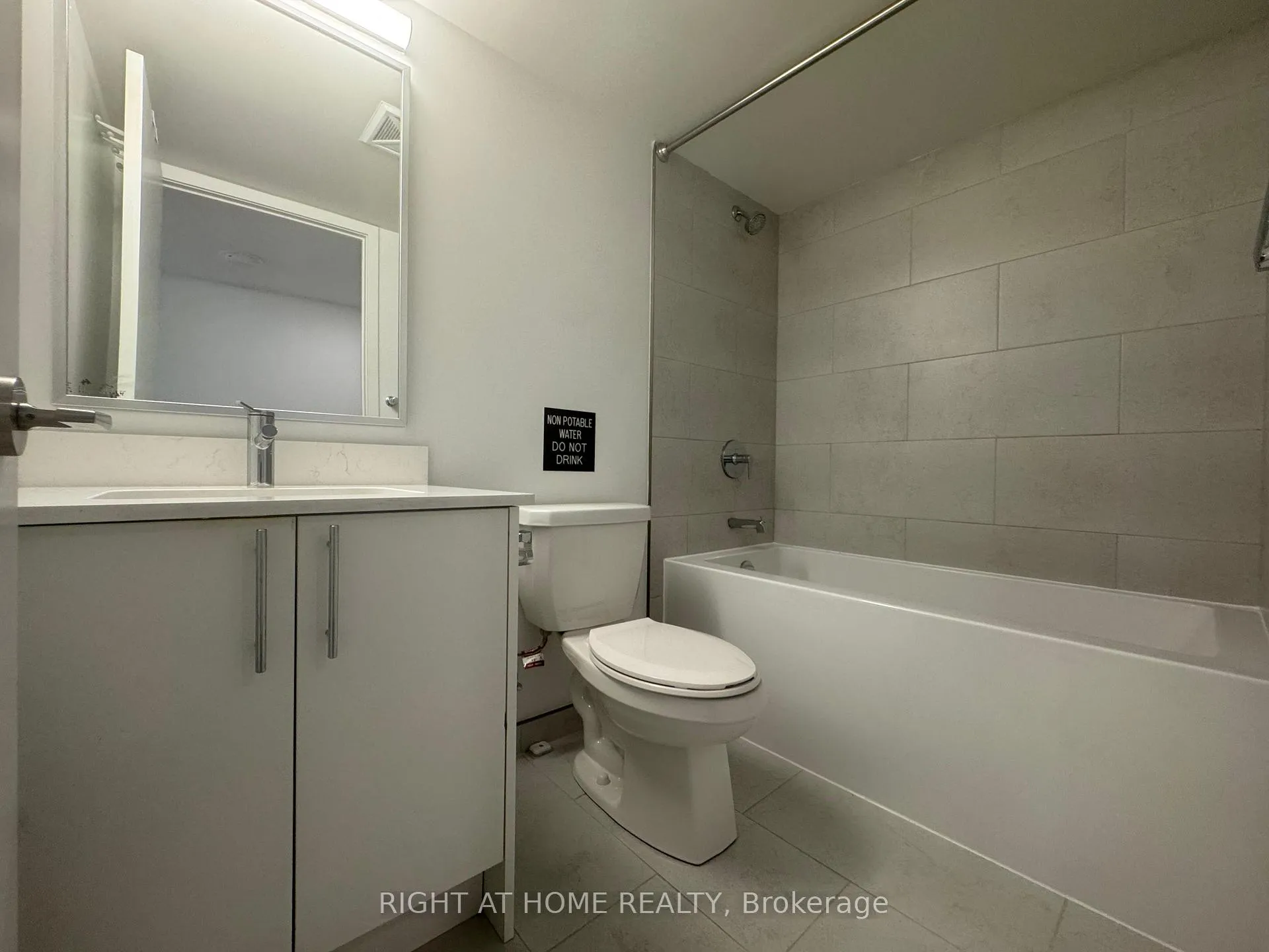 Photo 20 of Unit 322, 3 Strathgowan Avenue, Toronto, Lawrence Park South — HOMEH