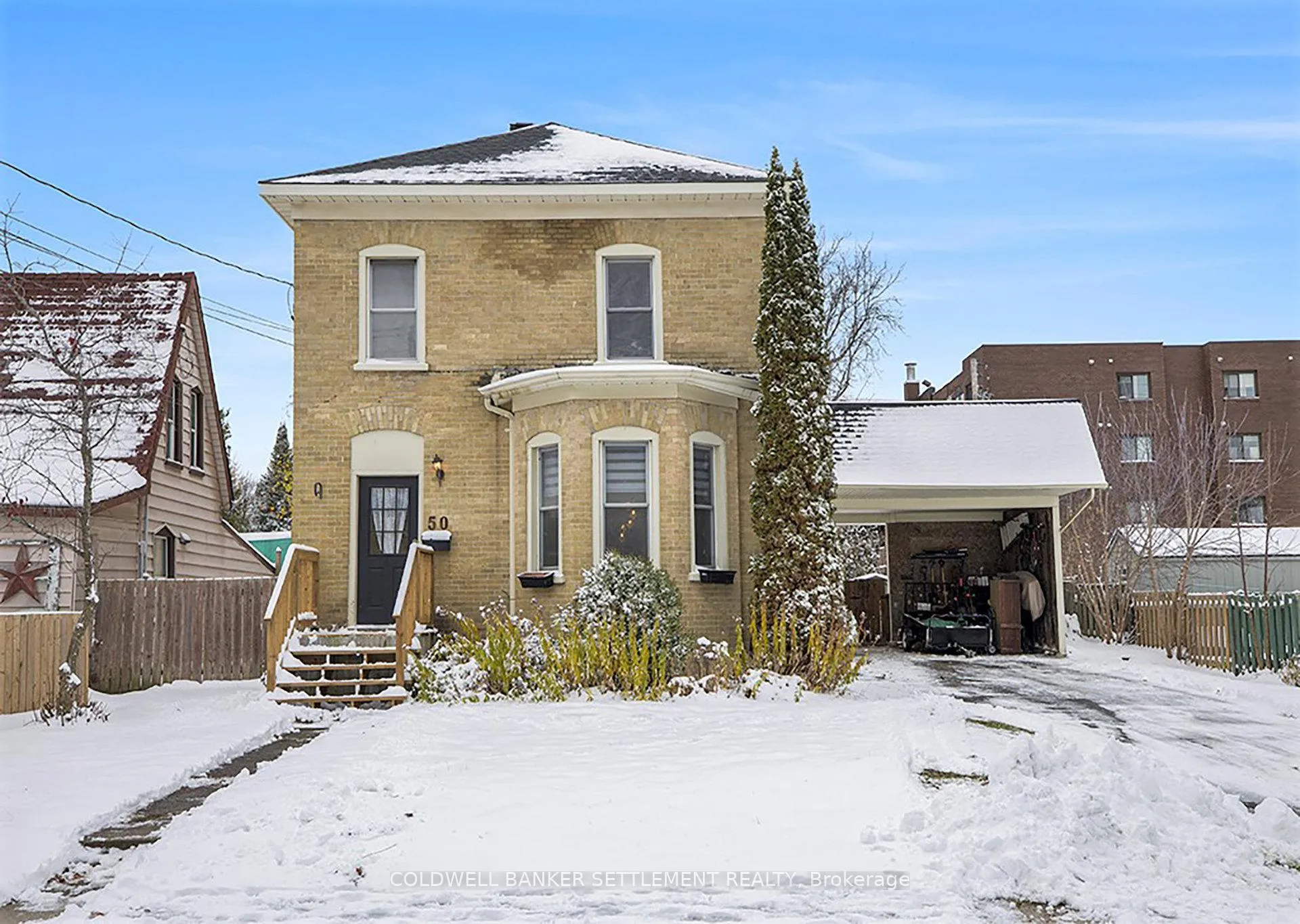 Photo 2 of 50 Abel Street, Smiths Falls — HOMEH