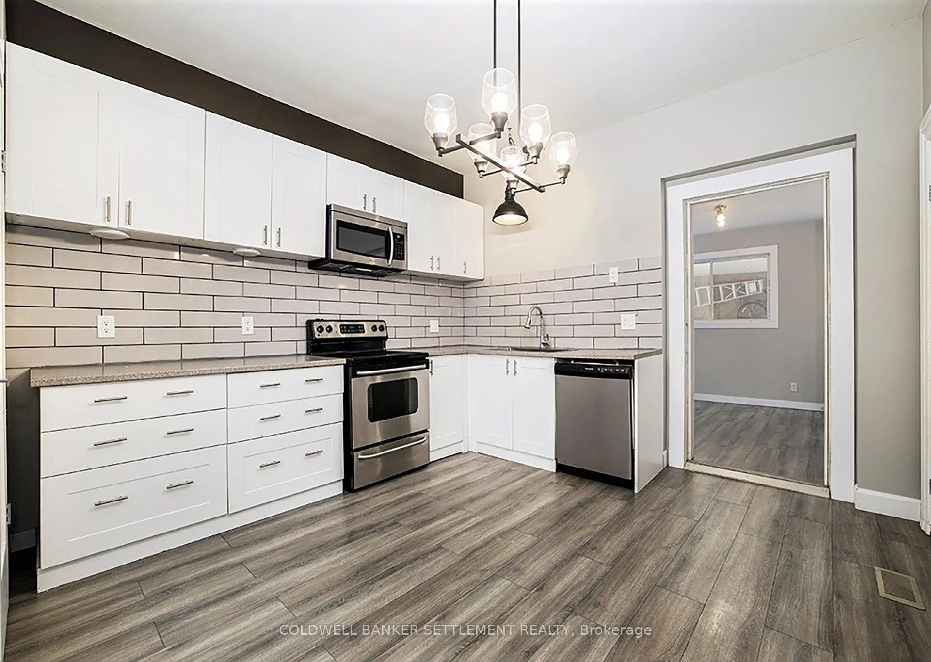 Photo 15 of 50 Abel Street, Smiths Falls — HOMEH
