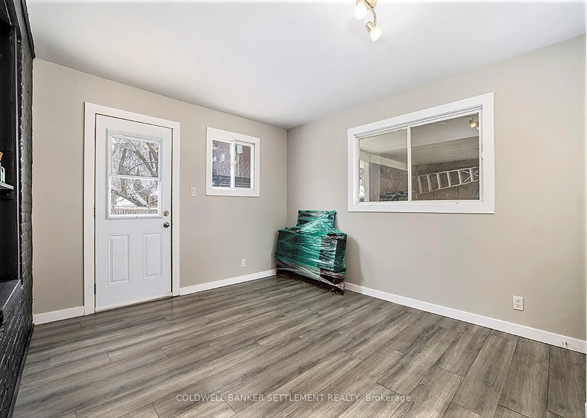 Photo 17 of 50 Abel Street, Smiths Falls — HOMEH