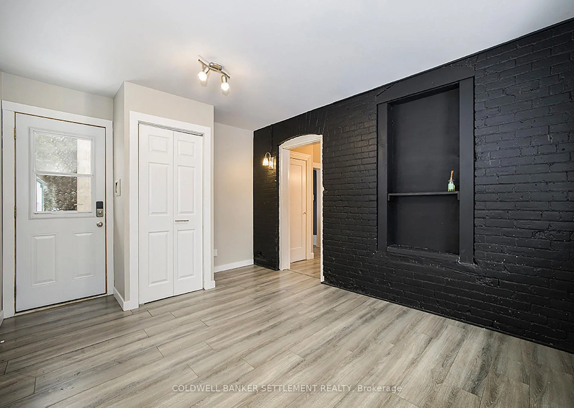 Photo 18 of 50 Abel Street, Smiths Falls — HOMEH