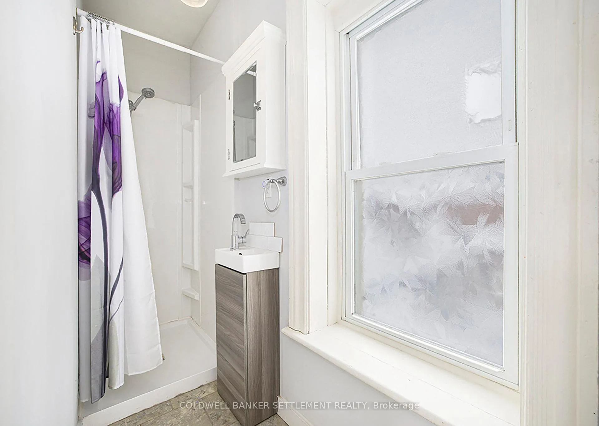 Photo 26 of 50 Abel Street, Smiths Falls — HOMEH