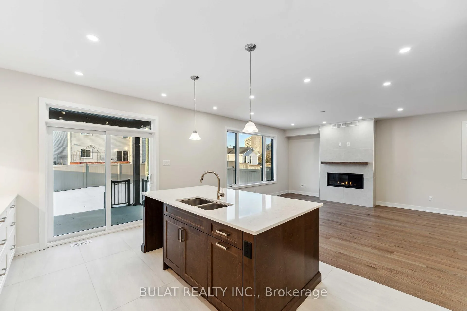 Photo 11 of 1359 Kitchener Avenue, Ottawa, Ellwood — HOMEH