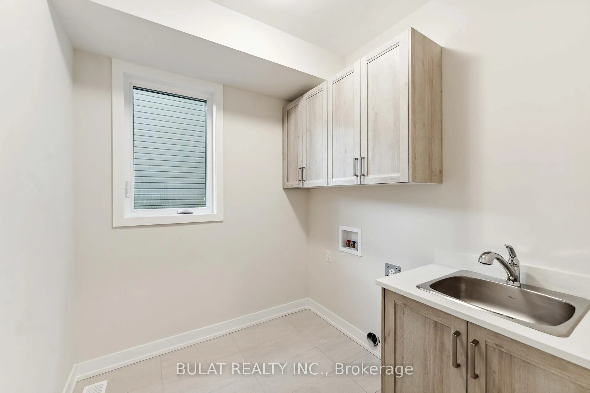 Photo 13 of 1359 Kitchener Avenue, Ottawa, Ellwood — HOMEH