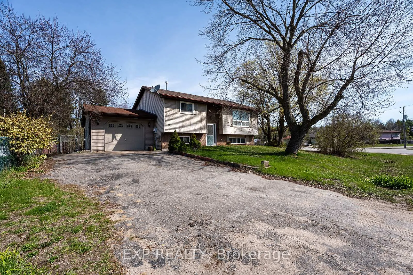 Photo 3 of 45 Roth Street, Essa, Angus — HOMEH
