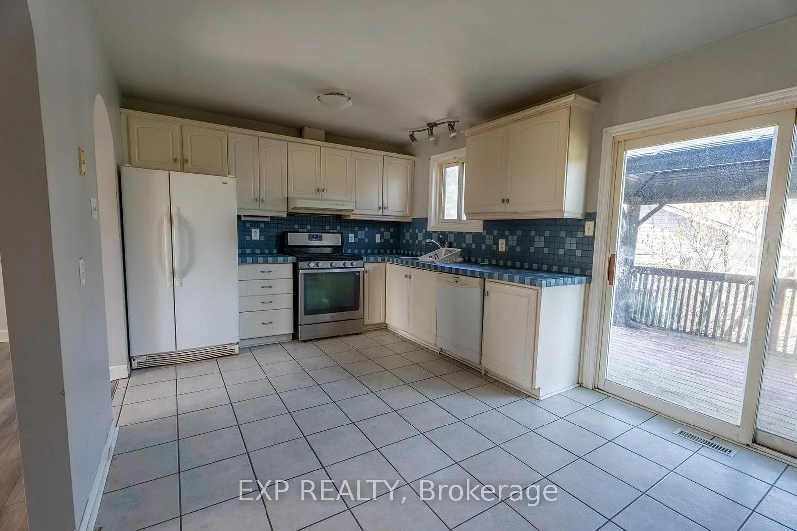 Photo 10 of 45 Roth Street, Essa, Angus — HOMEH