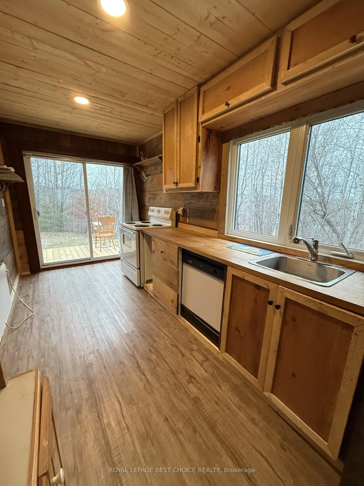 Photo 17 of 42 Empire Street, Timiskaming, TIM - Outside - Rural — HOMEH