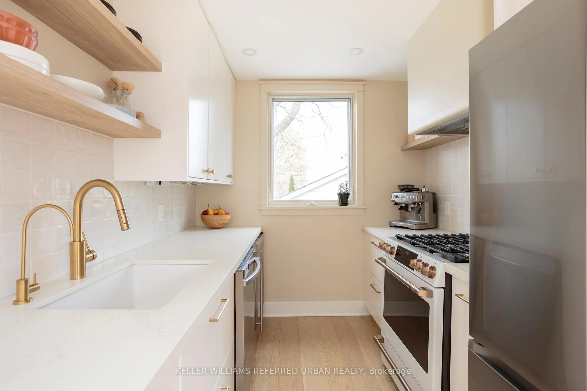 Photo 5 of 115 Fernhill Boulevard, Oshawa, McLaughlin — HOMEH