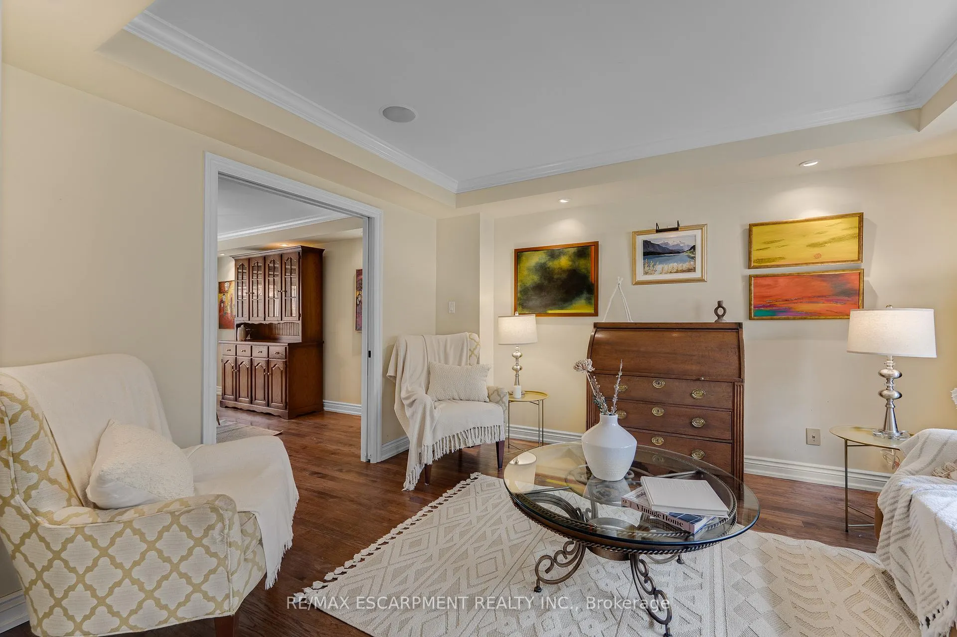 Photo 3 of 333 Claremont Crescent, Oakville, Ford — HOMEH