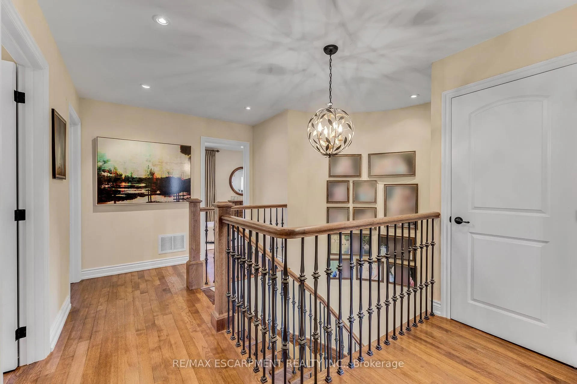Photo 15 of 333 Claremont Crescent, Oakville, Ford — HOMEH