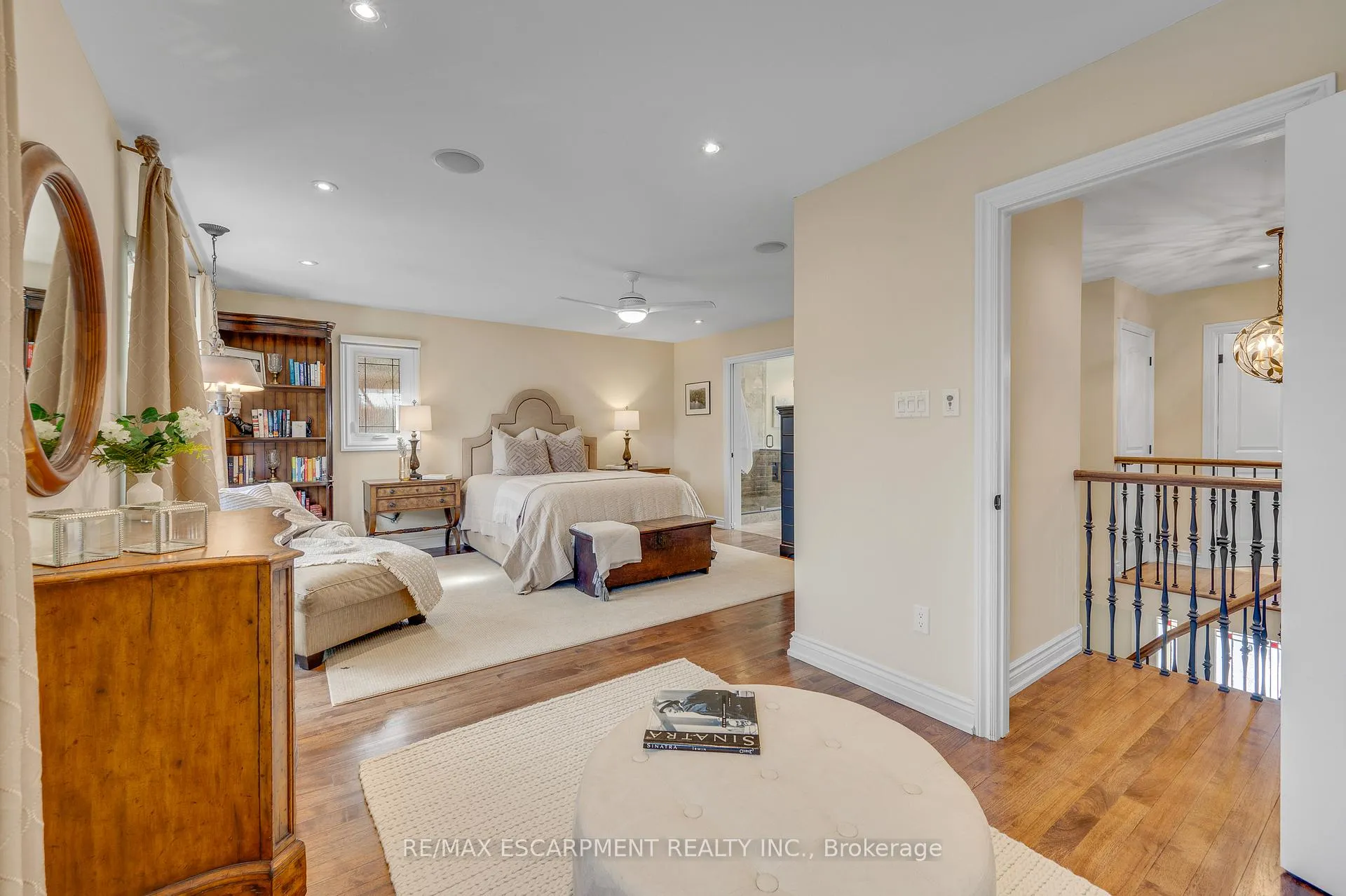 Photo 16 of 333 Claremont Crescent, Oakville, Ford — HOMEH