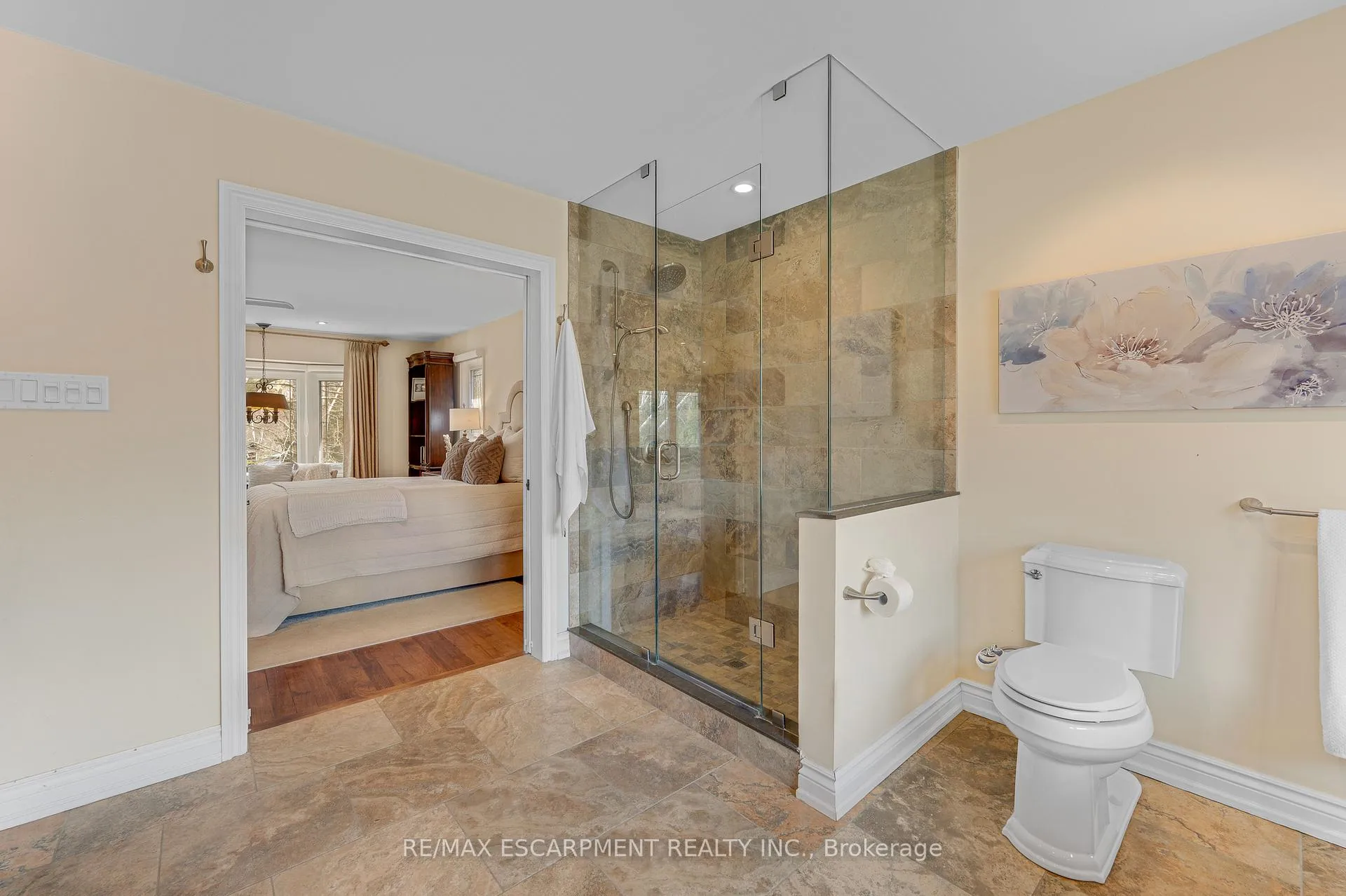 Photo 20 of 333 Claremont Crescent, Oakville, Ford — HOMEH