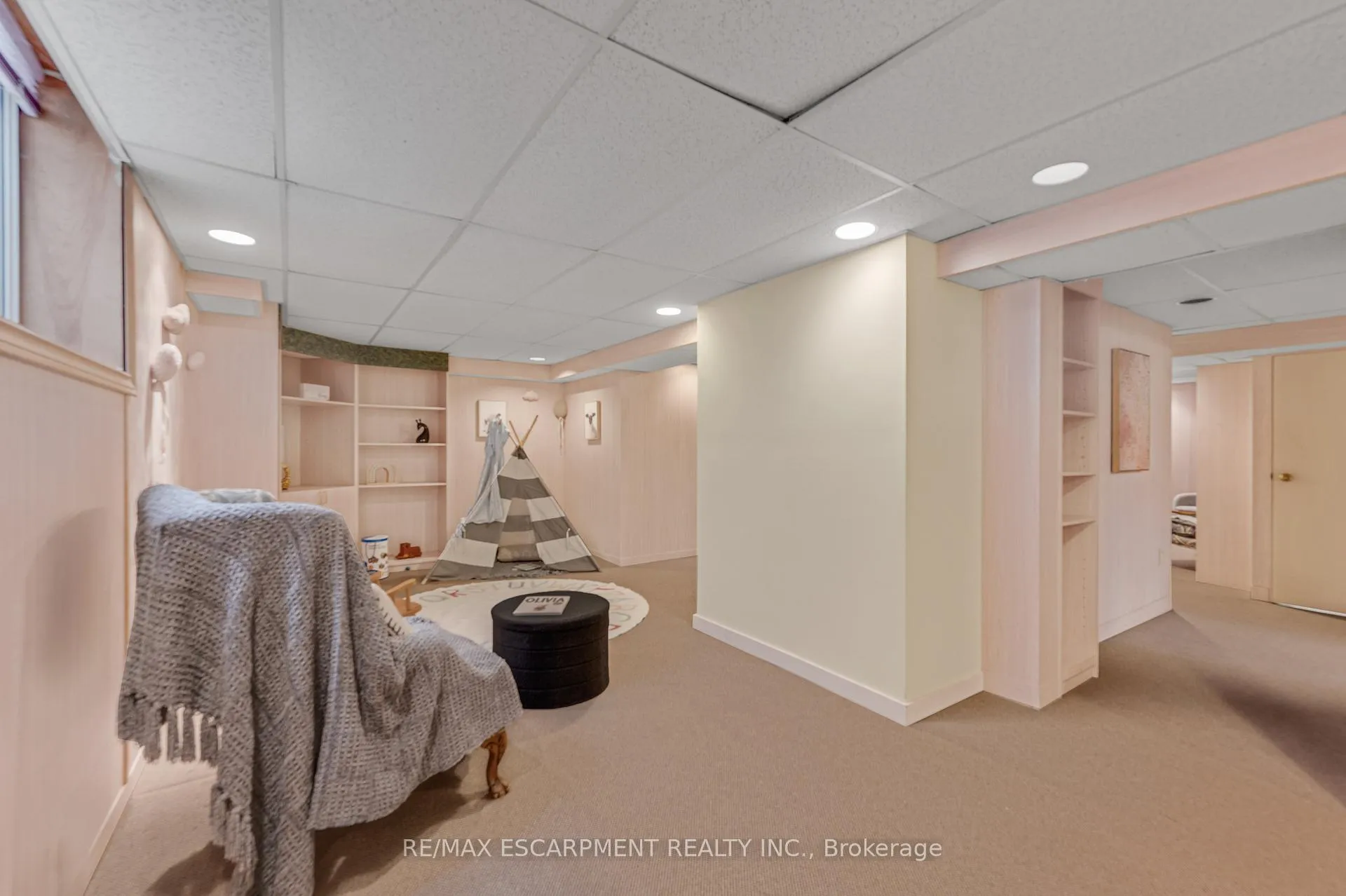 Photo 27 of 333 Claremont Crescent, Oakville, Ford — HOMEH