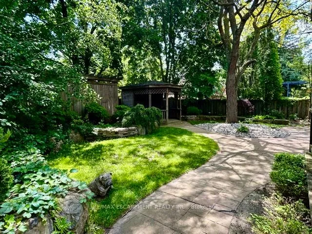 Photo 37 of 333 Claremont Crescent, Oakville, Ford — HOMEH
