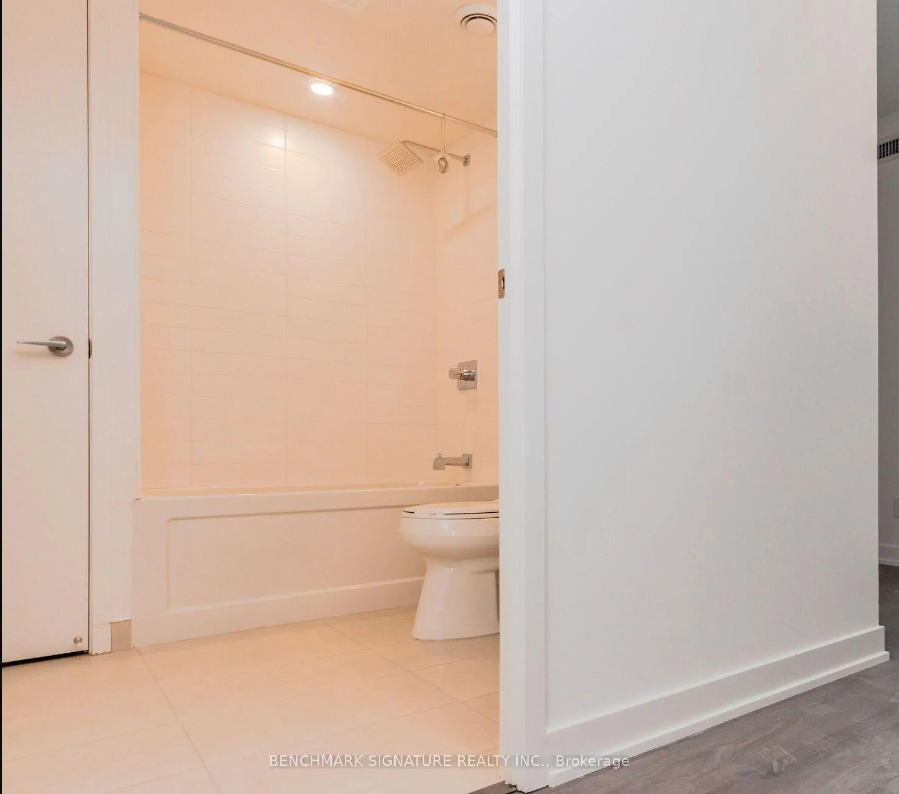 Photo 6 of Unit 1201, 501 Yonge Street, Toronto, Church-Yonge Corridor — HOMEH