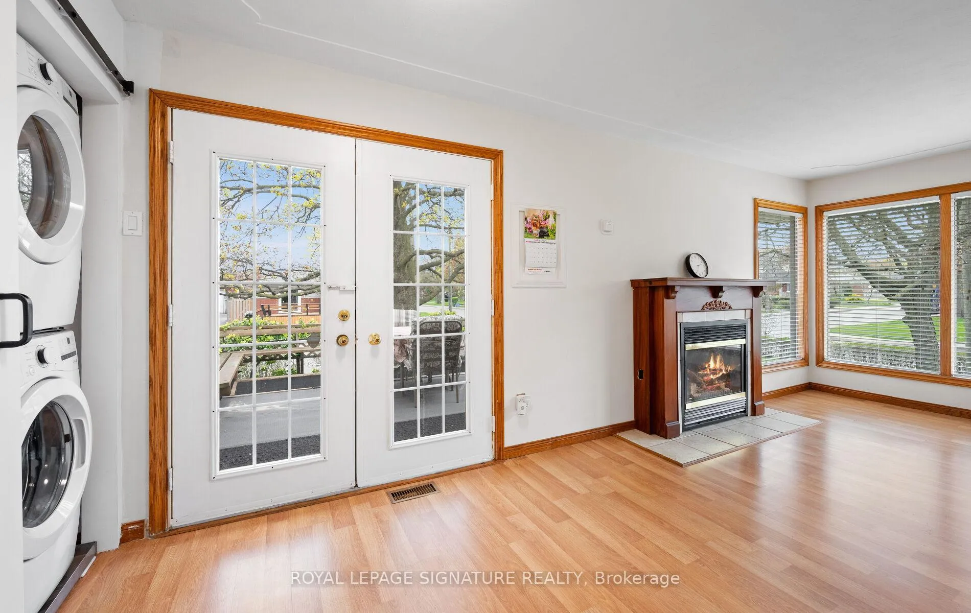 Photo 22 of 71 Grenadier Drive, Hamilton, Huntington — HOMEH