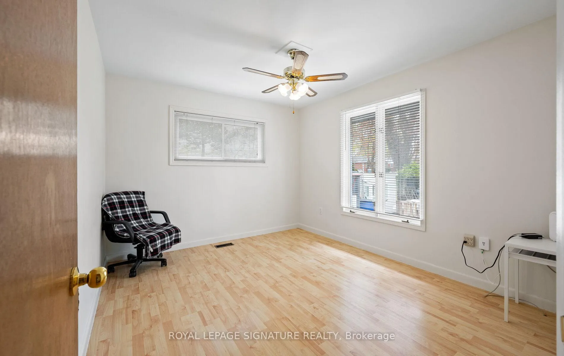Photo 30 of 71 Grenadier Drive, Hamilton, Huntington — HOMEH