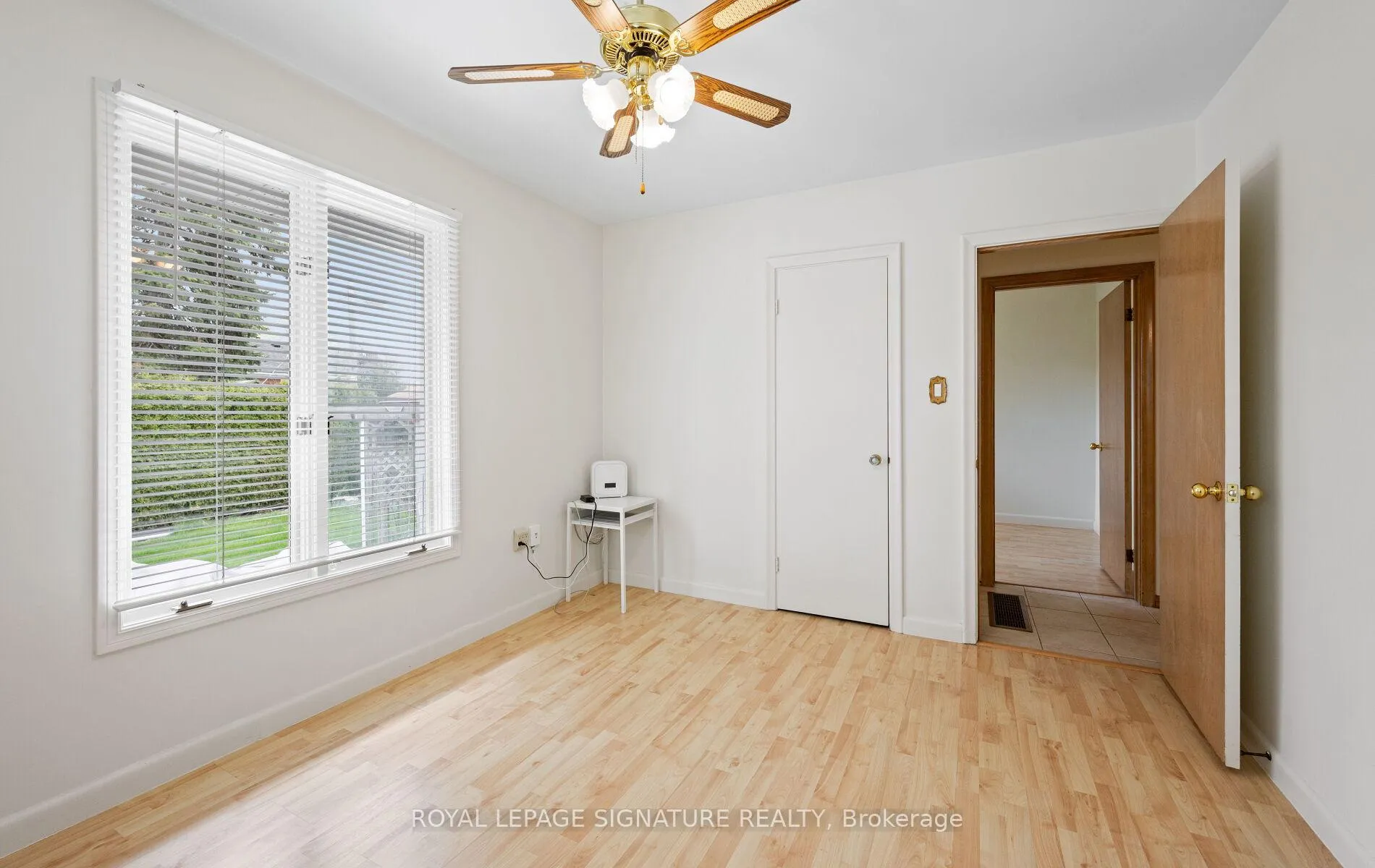 Photo 32 of 71 Grenadier Drive, Hamilton, Huntington — HOMEH