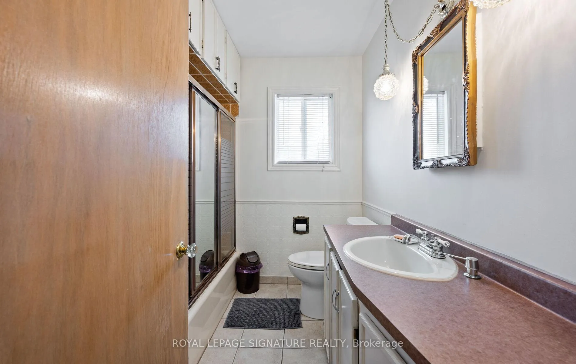 Photo 36 of 71 Grenadier Drive, Hamilton, Huntington — HOMEH