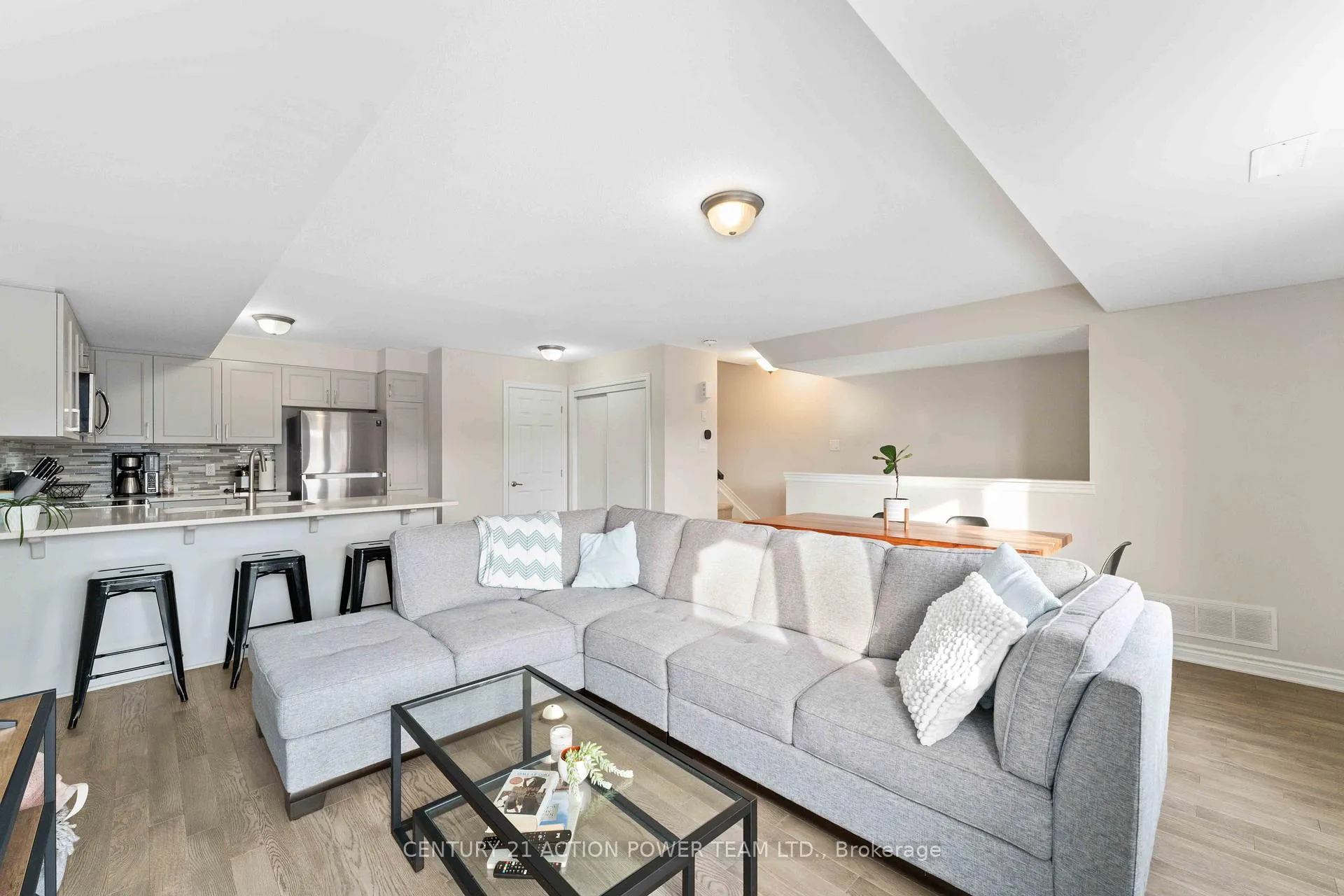 Photo 9 of 2035 Seeleys Bay Street, Ottawa, Barrhaven - Half Moon Bay — HOMEH