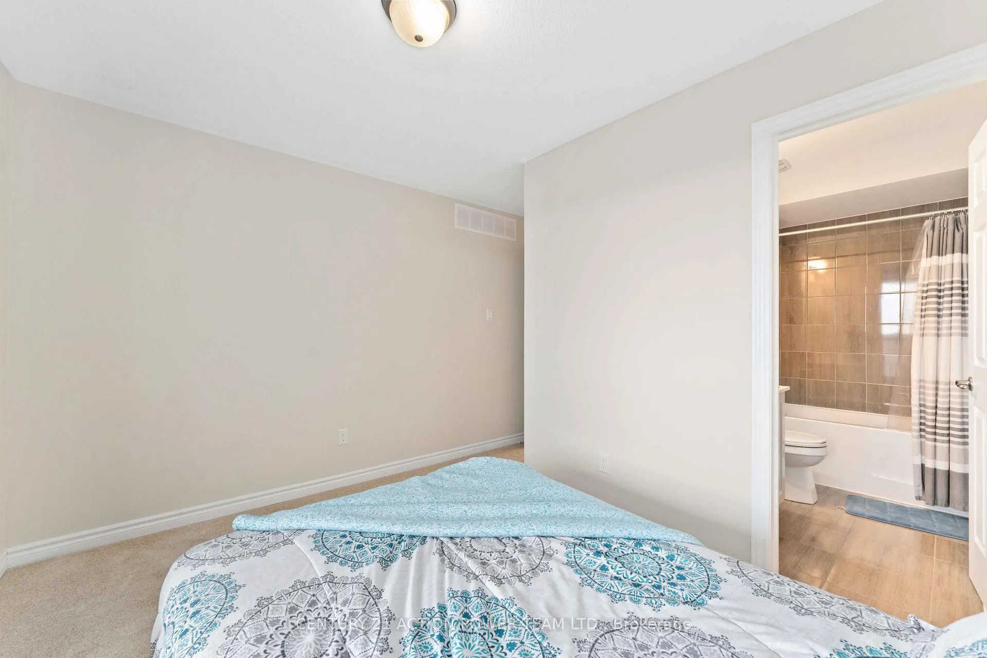 Photo 16 of 2035 Seeleys Bay Street, Ottawa, Barrhaven - Half Moon Bay — HOMEH