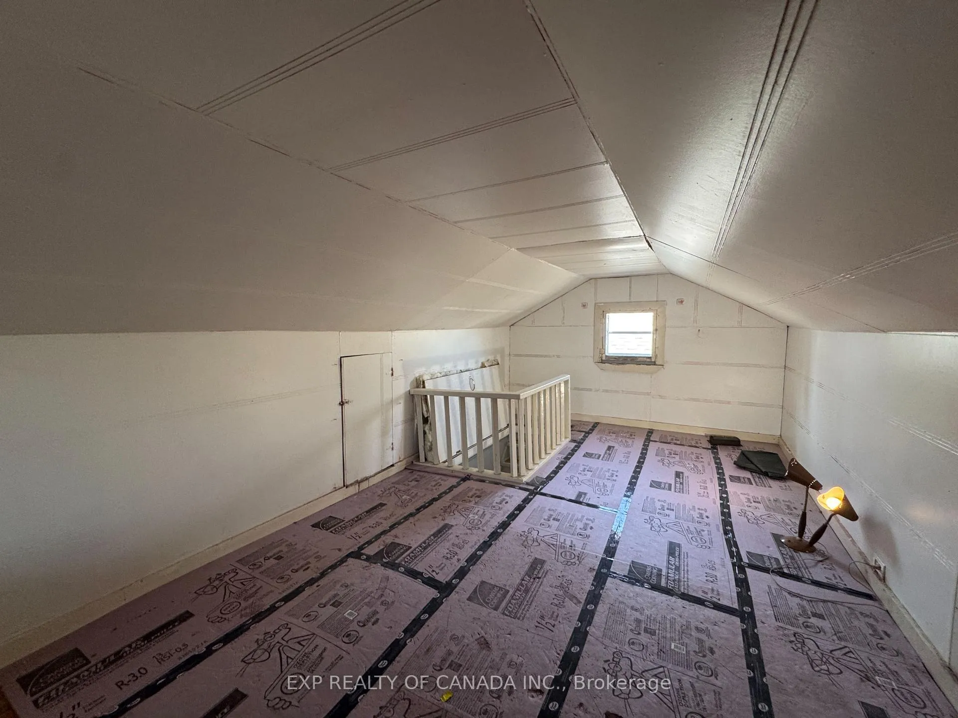 Photo 3 of 459 Tamarack Street, Timmins, TNE - Hill District — HOMEH