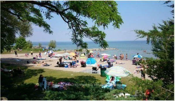 Photo 12 of 745 Third Avenue, Georgina, Historic Lakeshore Communities — HOMEH