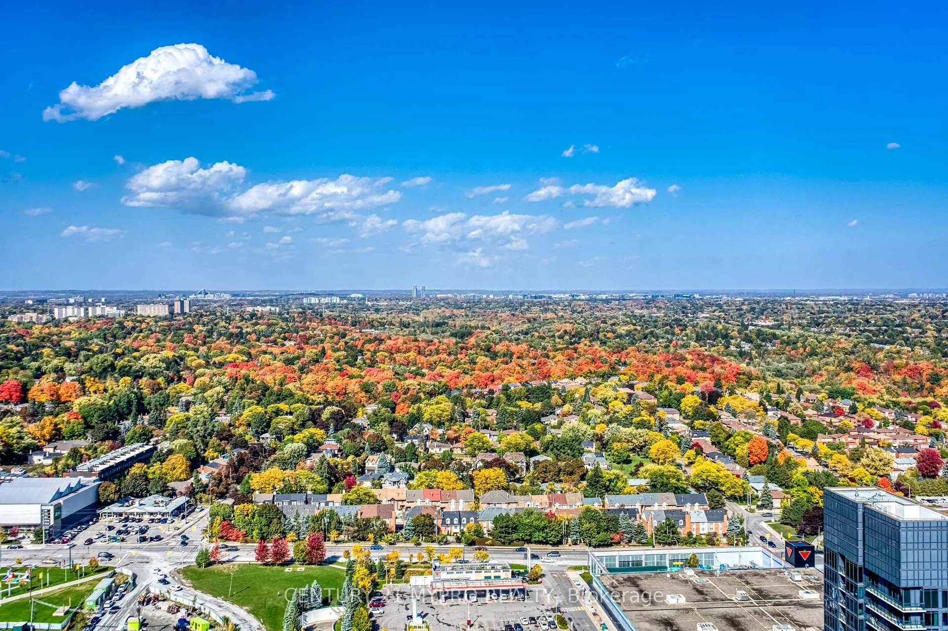 Photo 2 of Unit 3907, 95 McMahon Drive, North York, Bayview Village — HOMEH