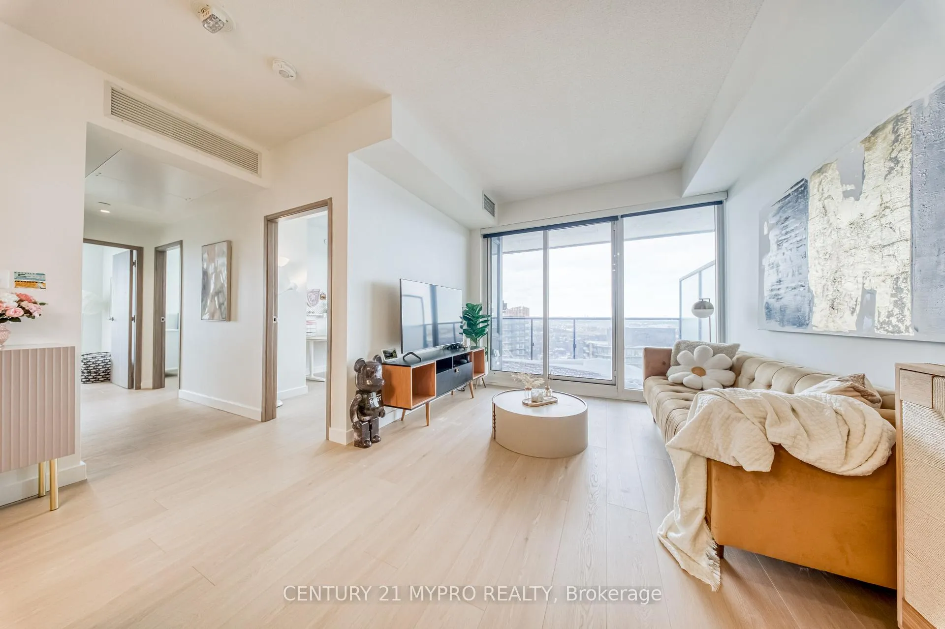Photo 12 of Unit 3907, 95 McMahon Drive, North York, Bayview Village — HOMEH