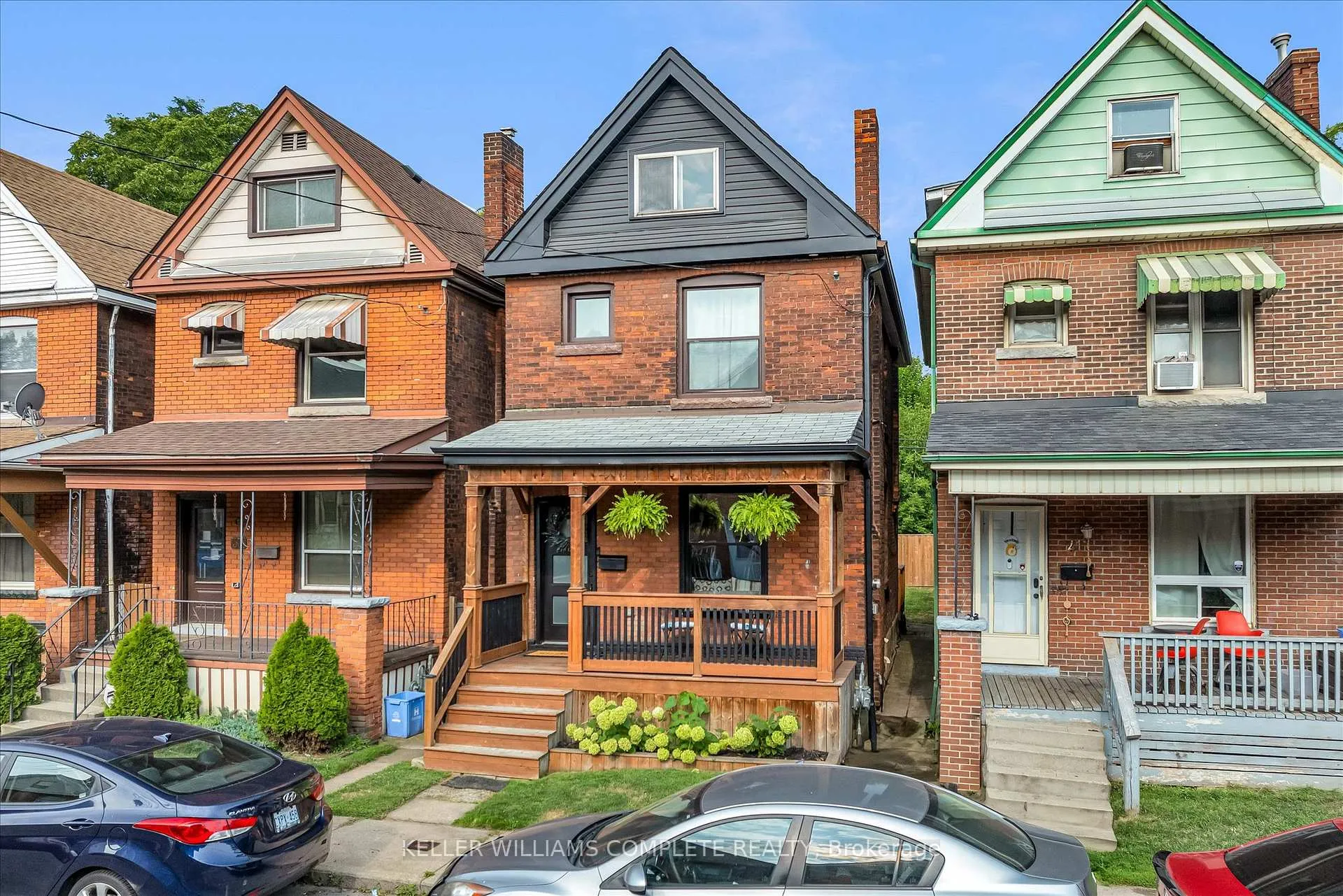 Photo 1 of 39 Fairleigh Avenue N, Hamilton, Gibson — HOMEH