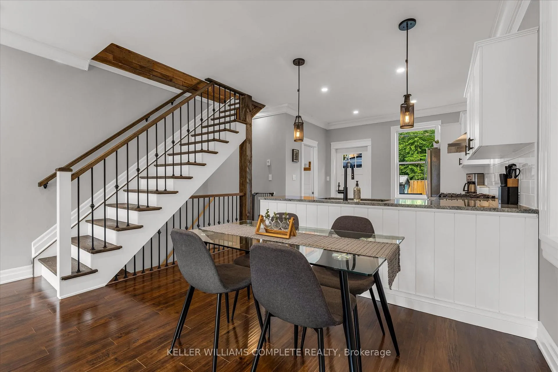 Photo 9 of 39 Fairleigh Avenue N, Hamilton, Gibson — HOMEH