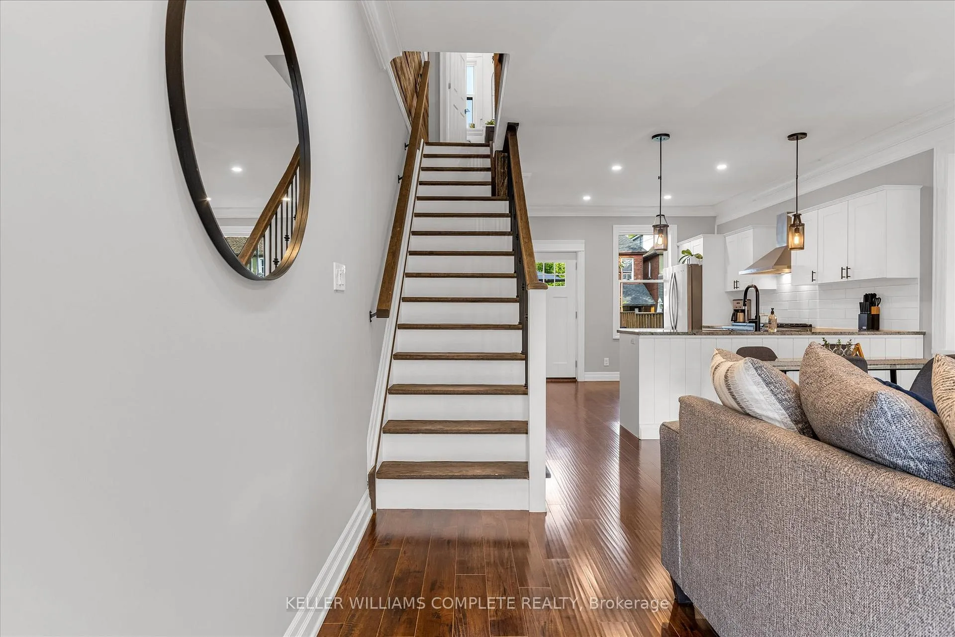 Photo 6 of 39 Fairleigh Avenue N, Hamilton, Gibson — HOMEH