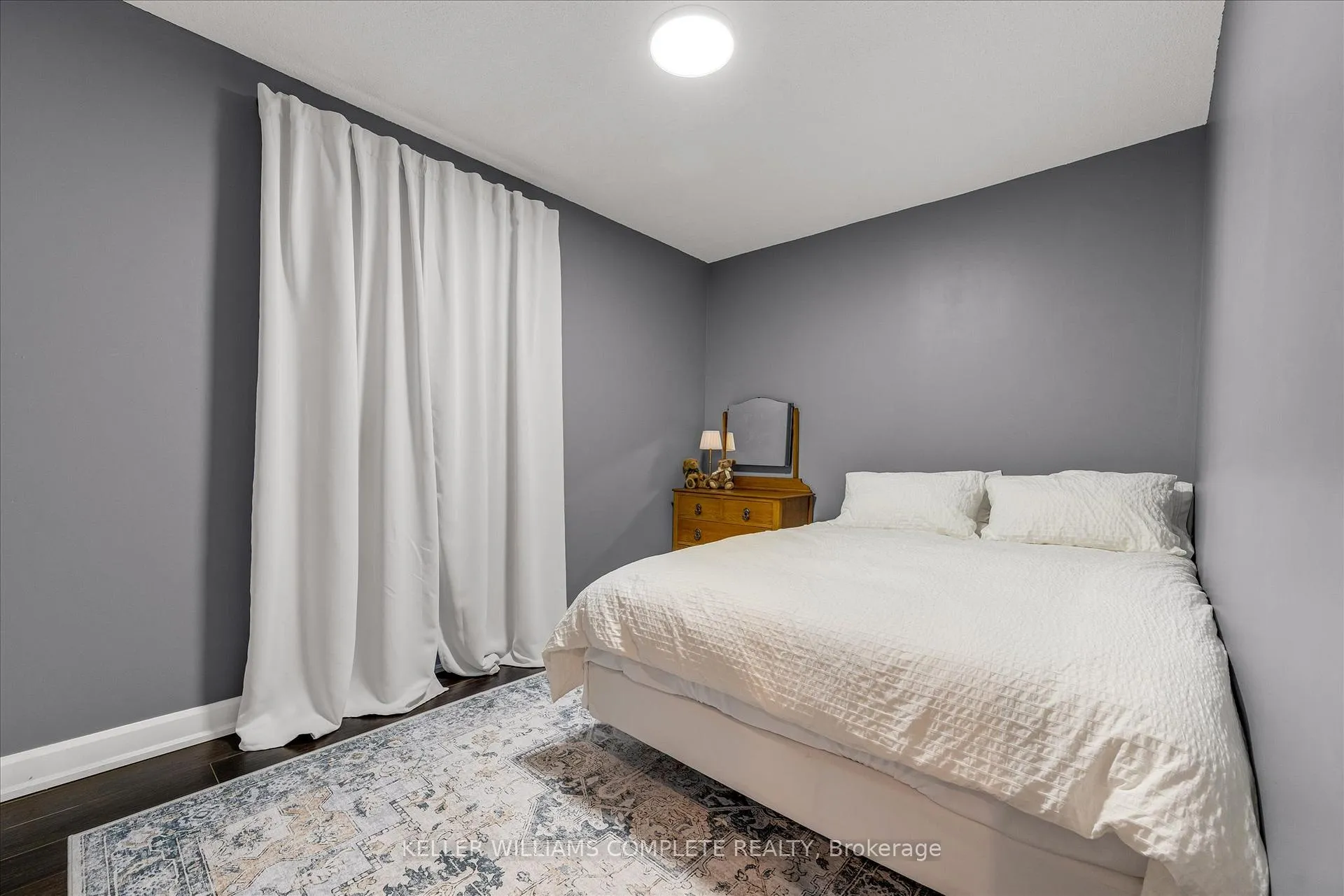 Photo 20 of 39 Fairleigh Avenue N, Hamilton, Gibson — HOMEH