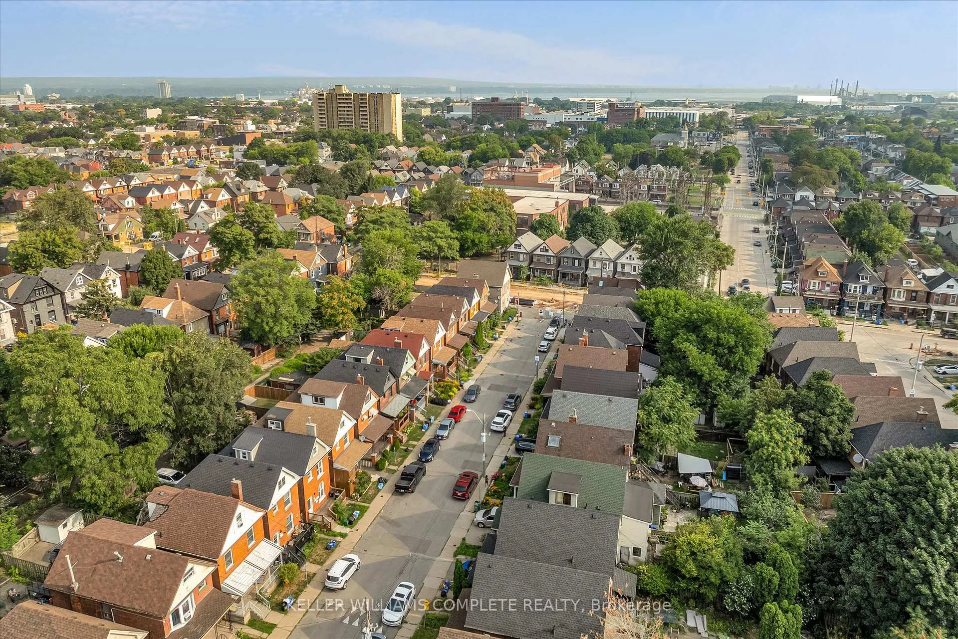 Photo 38 of 39 Fairleigh Avenue N, Hamilton, Gibson — HOMEH