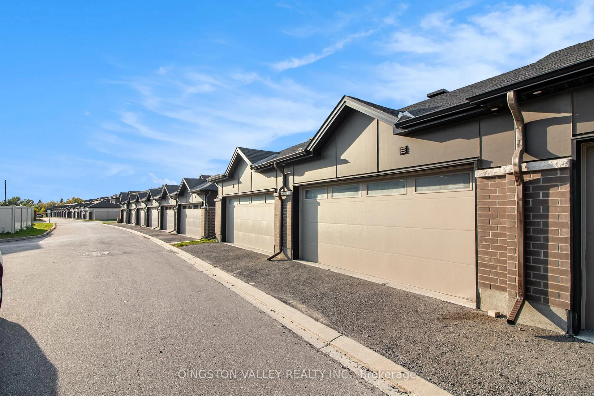 Photo 29 of 646 Mikinak Road, Ottawa, CFB Rockcliffe and Area — HOMEH