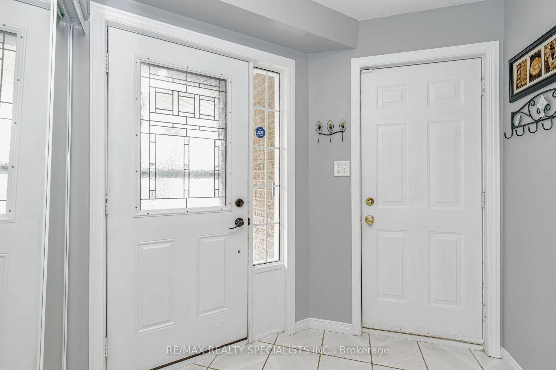 Photo 12 of 199 Gatehouse Drive, Cambridge — HOMEH