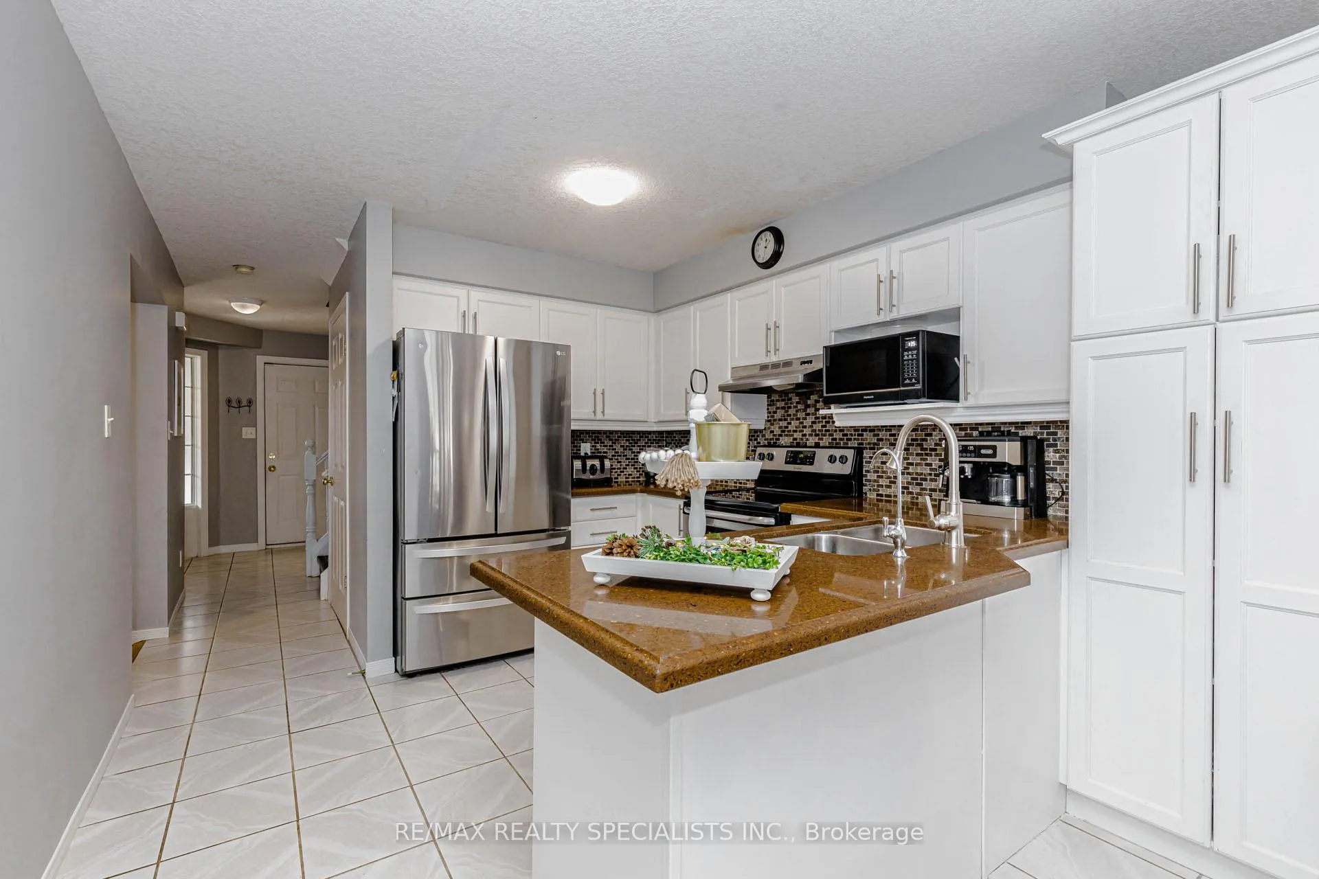 Photo 14 of 199 Gatehouse Drive, Cambridge — HOMEH