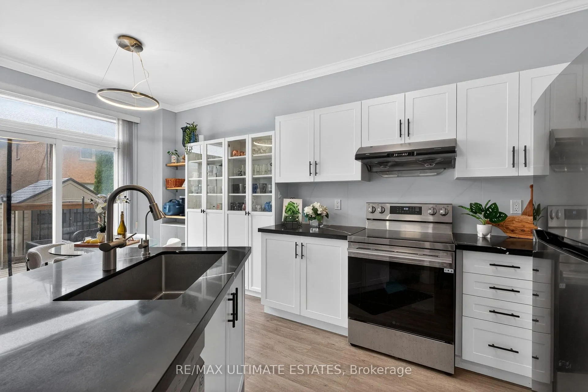 Photo 6 of 29 Lakespring Drive, Markham, Cachet — HOMEH