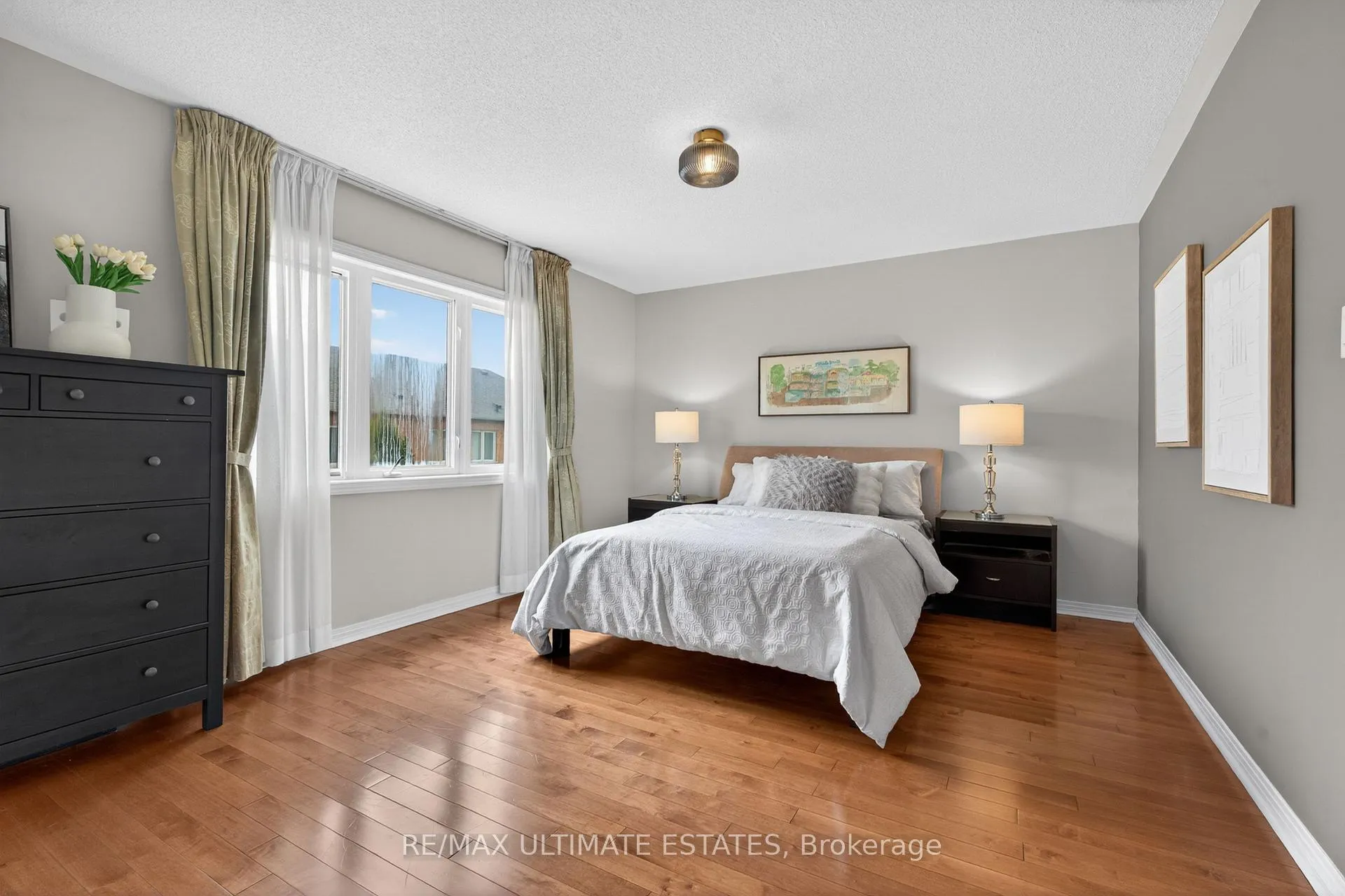 Photo 14 of 29 Lakespring Drive, Markham, Cachet — HOMEH