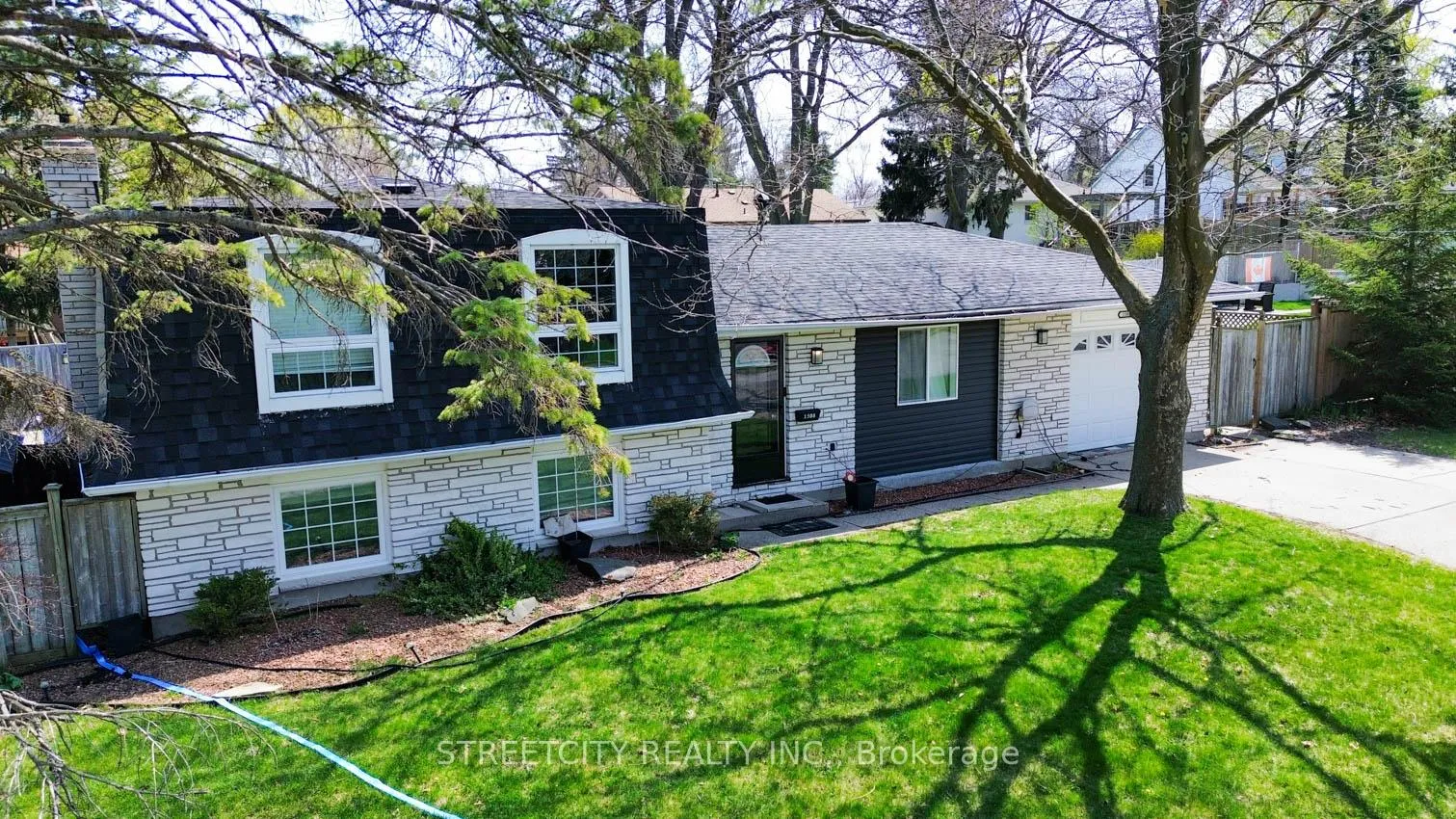 Photo 1 of 1508 Len Avenue, Sarnia — HOMEH