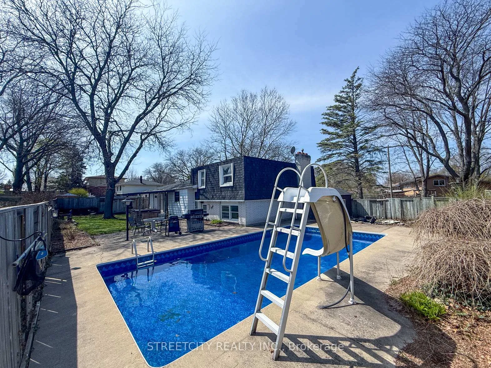 Photo 4 of 1508 Len Avenue, Sarnia — HOMEH
