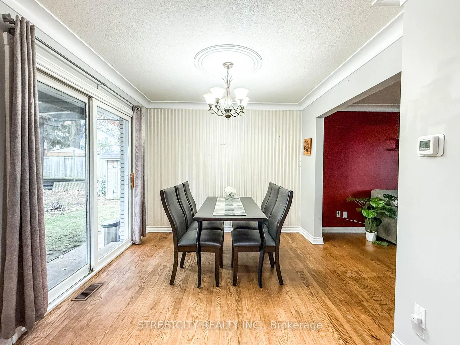 Photo 7 of 1508 Len Avenue, Sarnia — HOMEH